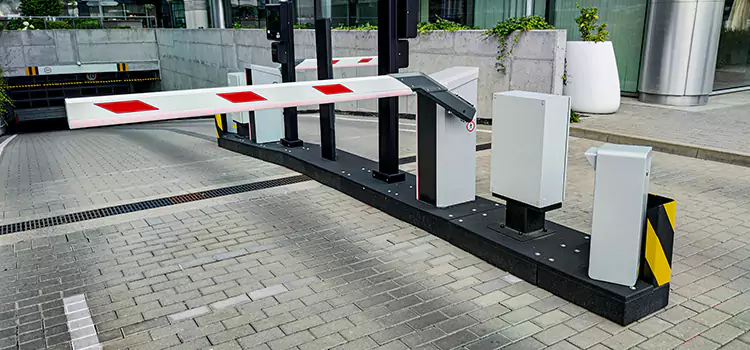 Custom Gate Design & Integration Redland